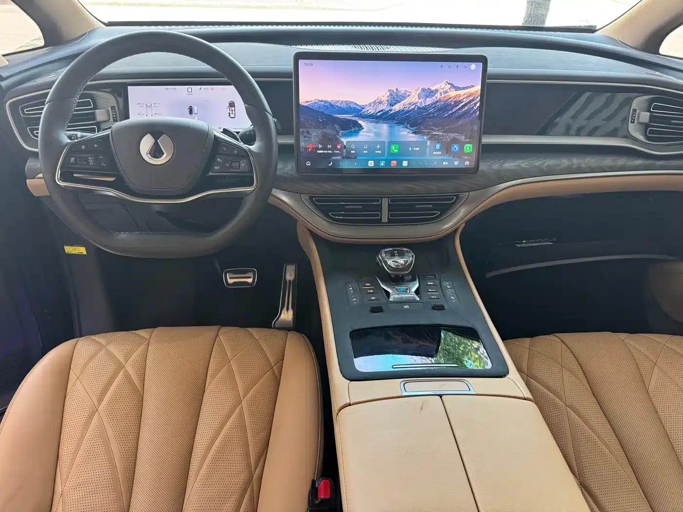 Denza D9 2025 DM-i Smart Driving Edition 1020 AWD Premium Model — миниатюра 9