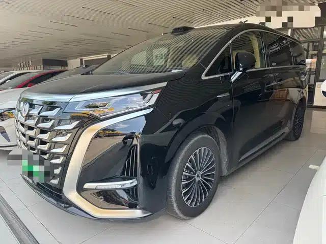 Denza D9 2025 DM-i Smart Driving Edition 1020 AWD Premium Model