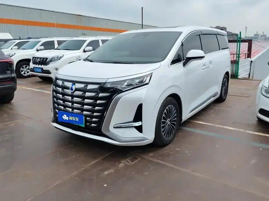 Denza D9 2022 DM-i 970 AWD Flagship Edition — миниатюра 1