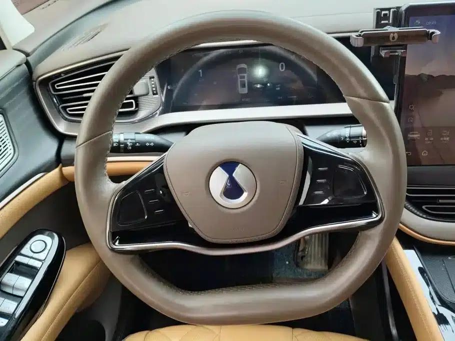 Denza D9 2022 DM-i 970 AWD Flagship Edition — миниатюра 15