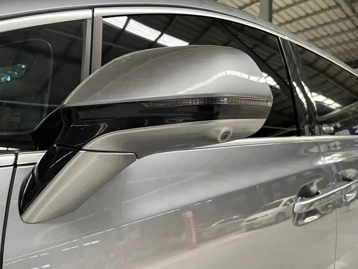 Denza D9 2022 DM-i 970 AWD Flagship Edition — миниатюра 5