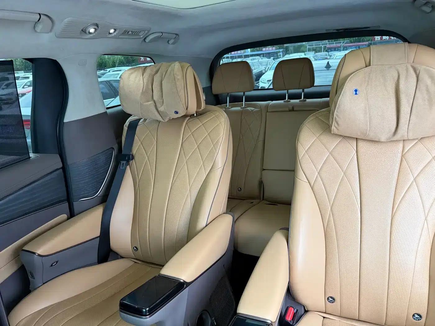 Denza D9 2022 DM-i 970 AWD Flagship Edition — миниатюра 7