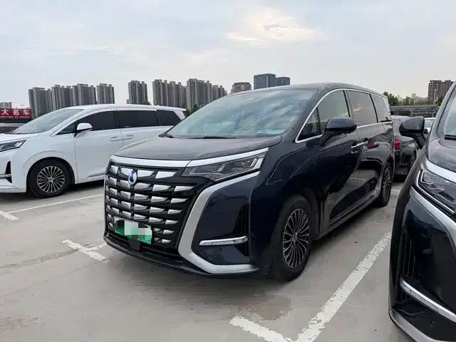 Denza D9 2022 DM-i 970 AWD Flagship Edition