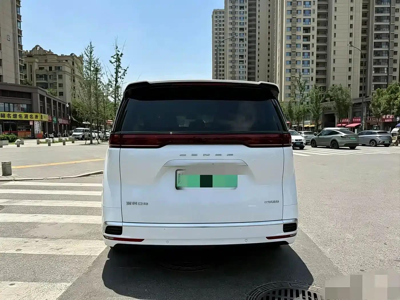 Denza D9 2022 DM-i 970 AWD Flagship Edition — миниатюра 8
