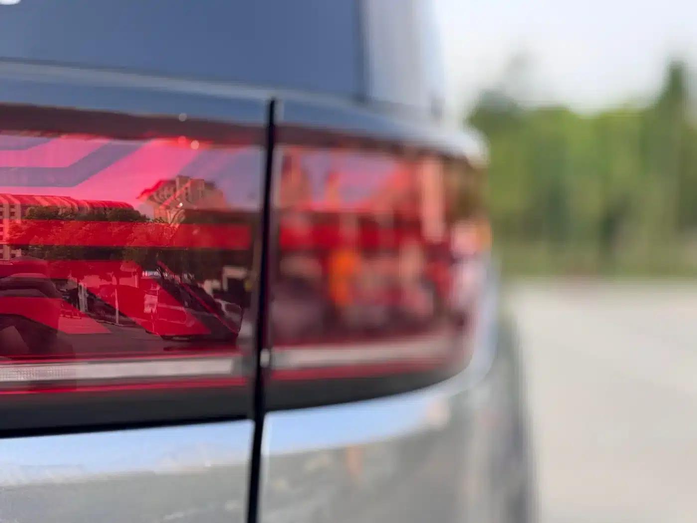 Denza D9 2022 DM-i 970 AWD Flagship Edition — миниатюра 13