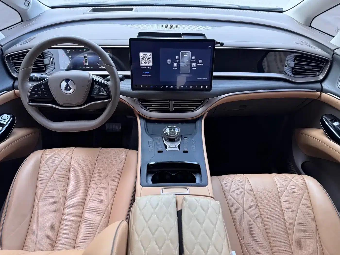 Denza D9 2022 DM-i 970 AWD Flagship Edition — миниатюра 8