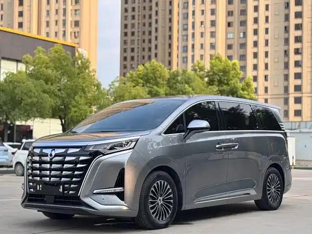 Denza D9 2022 DM-i 970 AWD Flagship Edition
