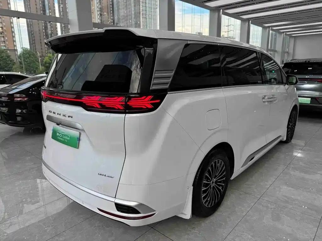 Denza D9 2022 DM-i 970 AWD Flagship Edition — миниатюра 4