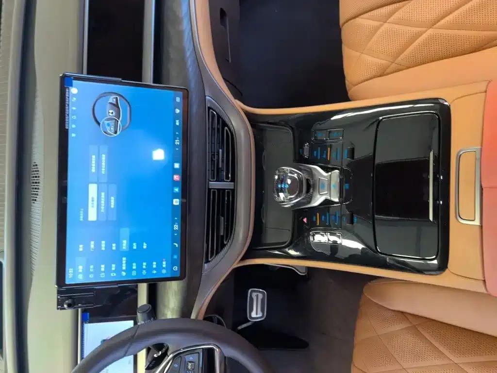 Denza D9 2025 DM-i Smart Driving Edition 1020 AWD Premium — миниатюра 12