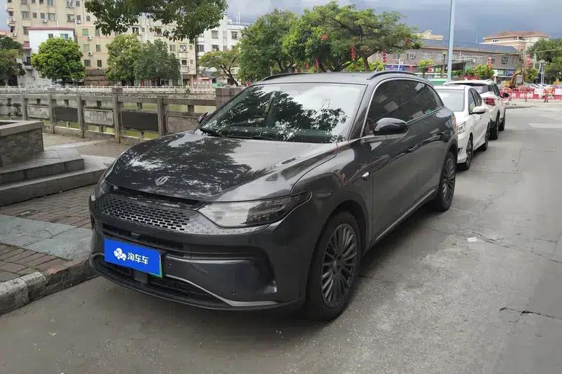 Leapmotor C11 2023 Range Extended Electric 285 Smart Edition — миниатюра 1
