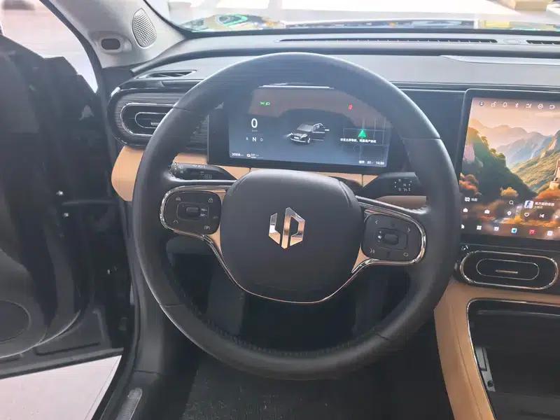 Leapmotor C11 2024 Pure Electric Version 580 Premium Edition — миниатюра 16