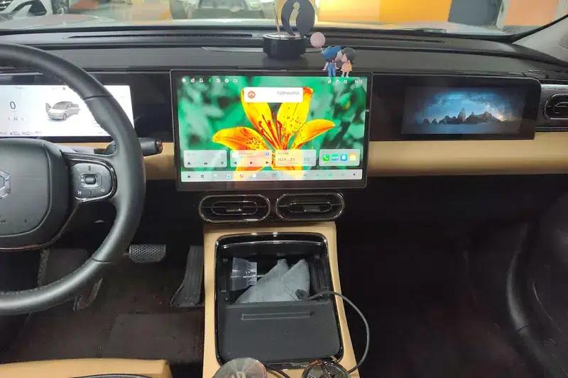Leapmotor C11 2024 Range Extended Electric 300 Premium Edition — миниатюра 12