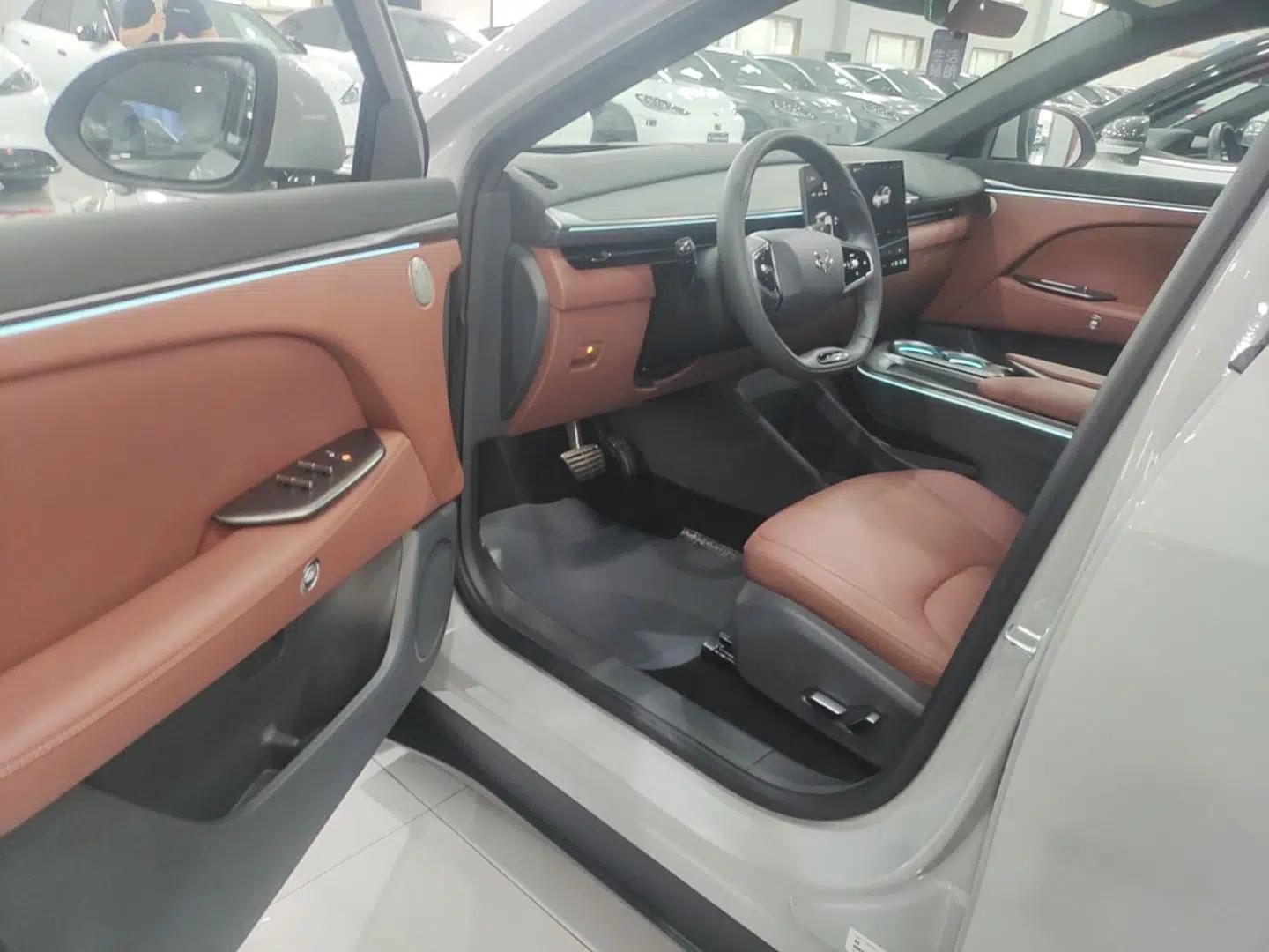 ARCFOX Alpha T5 2026 Model Range-Extended 1215 Yuanjing Smart Driving Version — миниатюра 18