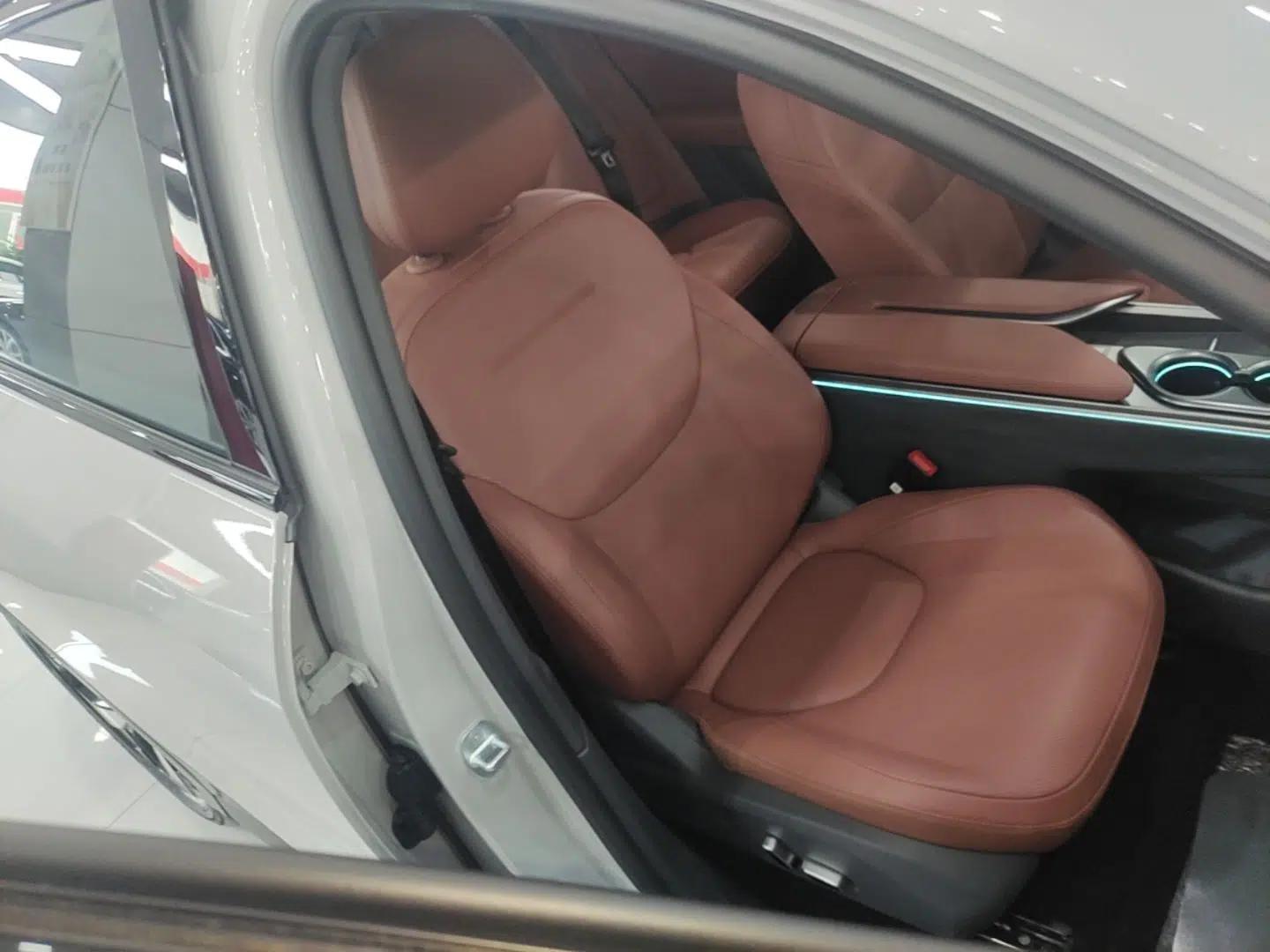 ARCFOX Alpha T5 2026 Model Range-Extended 1215 Yuanjing Smart Driving Version — миниатюра 19