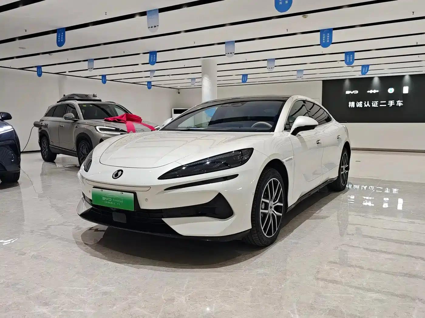 Denza Z9 2024 Model 1100km AWD Max Edition — миниатюра 1