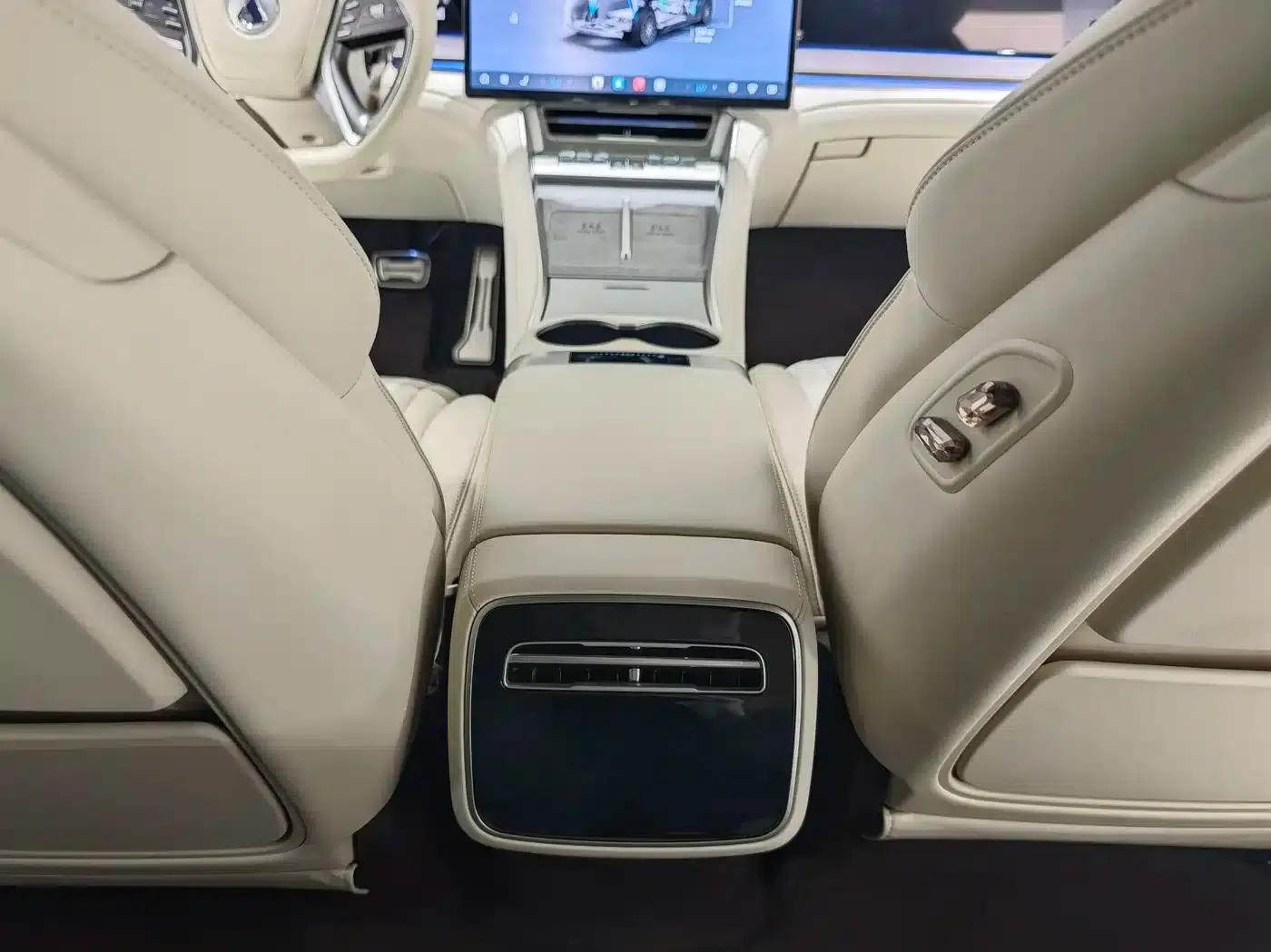 Denza Z9 2024 Model 1100km AWD Max Edition — миниатюра 13