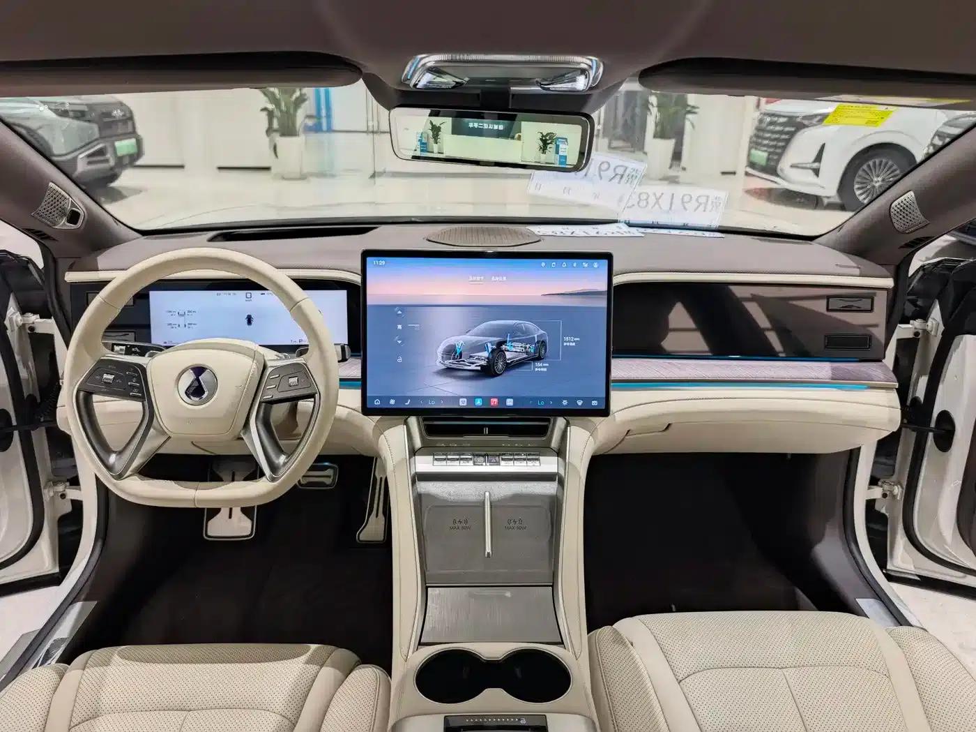 Denza Z9 2024 Model 1100km AWD Max Edition — миниатюра 6