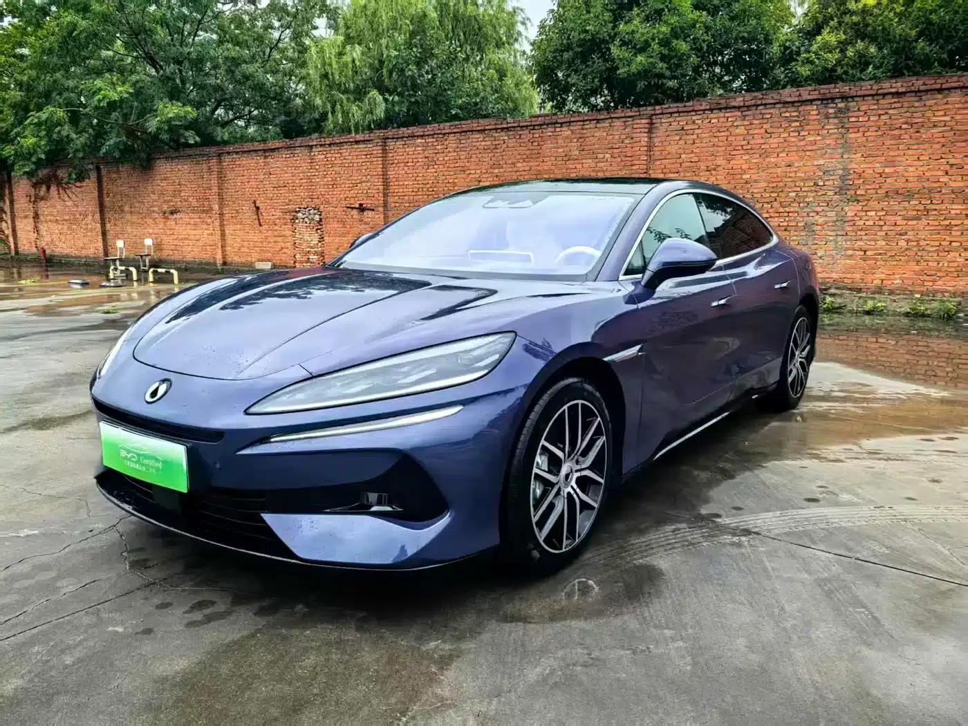 Denza Z9 2024 Model 1100km AWD Max Edition — миниатюра 1