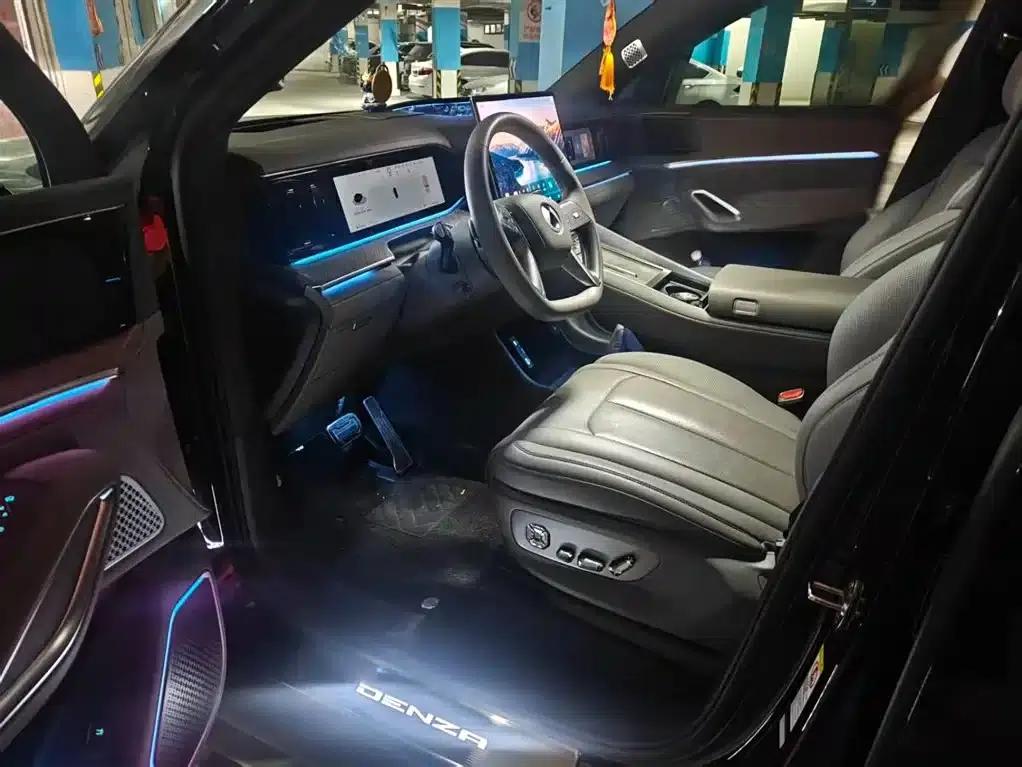 Denza N9 2025 Flagship Edition — миниатюра 8