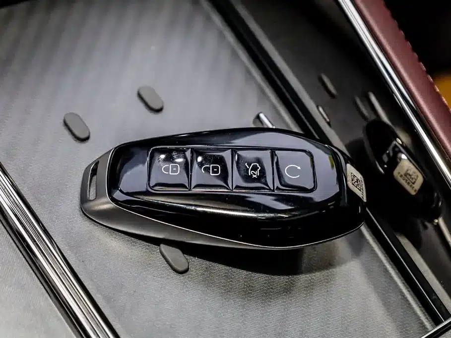 Denza Z9 GT 2024 1100 AWD Max Edition — миниатюра 18