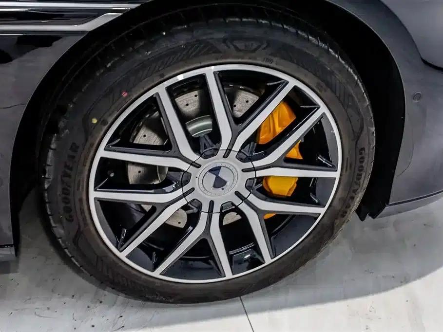 Denza Z9 GT 2024 1100 AWD Max Edition — миниатюра 35