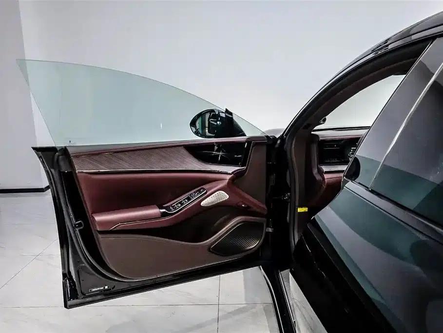 Denza Z9 GT 2024 1100 AWD Max Edition — миниатюра 8