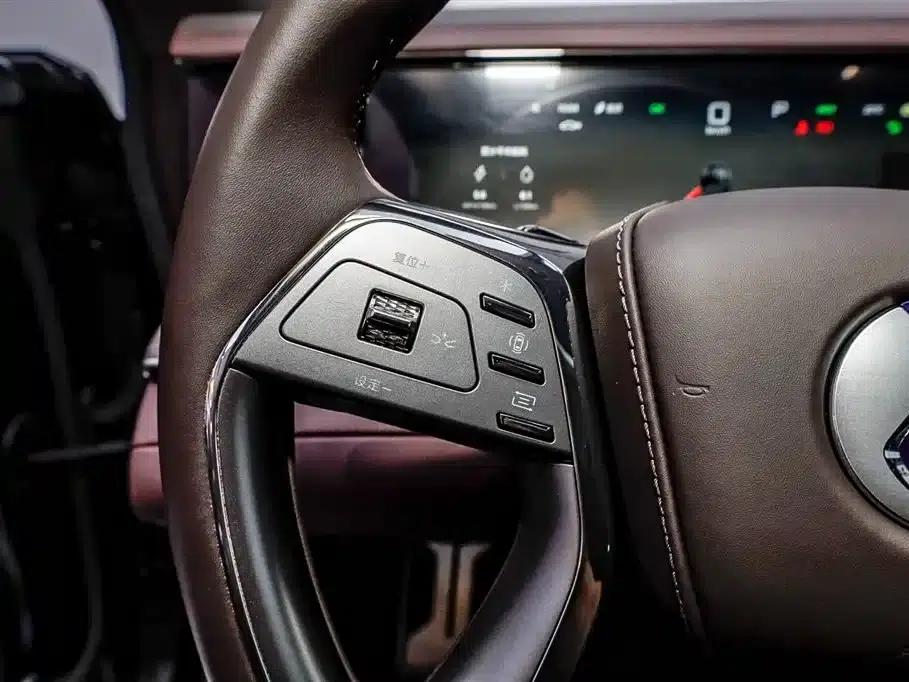 Denza Z9 GT 2024 1100 AWD Max Edition — миниатюра 15