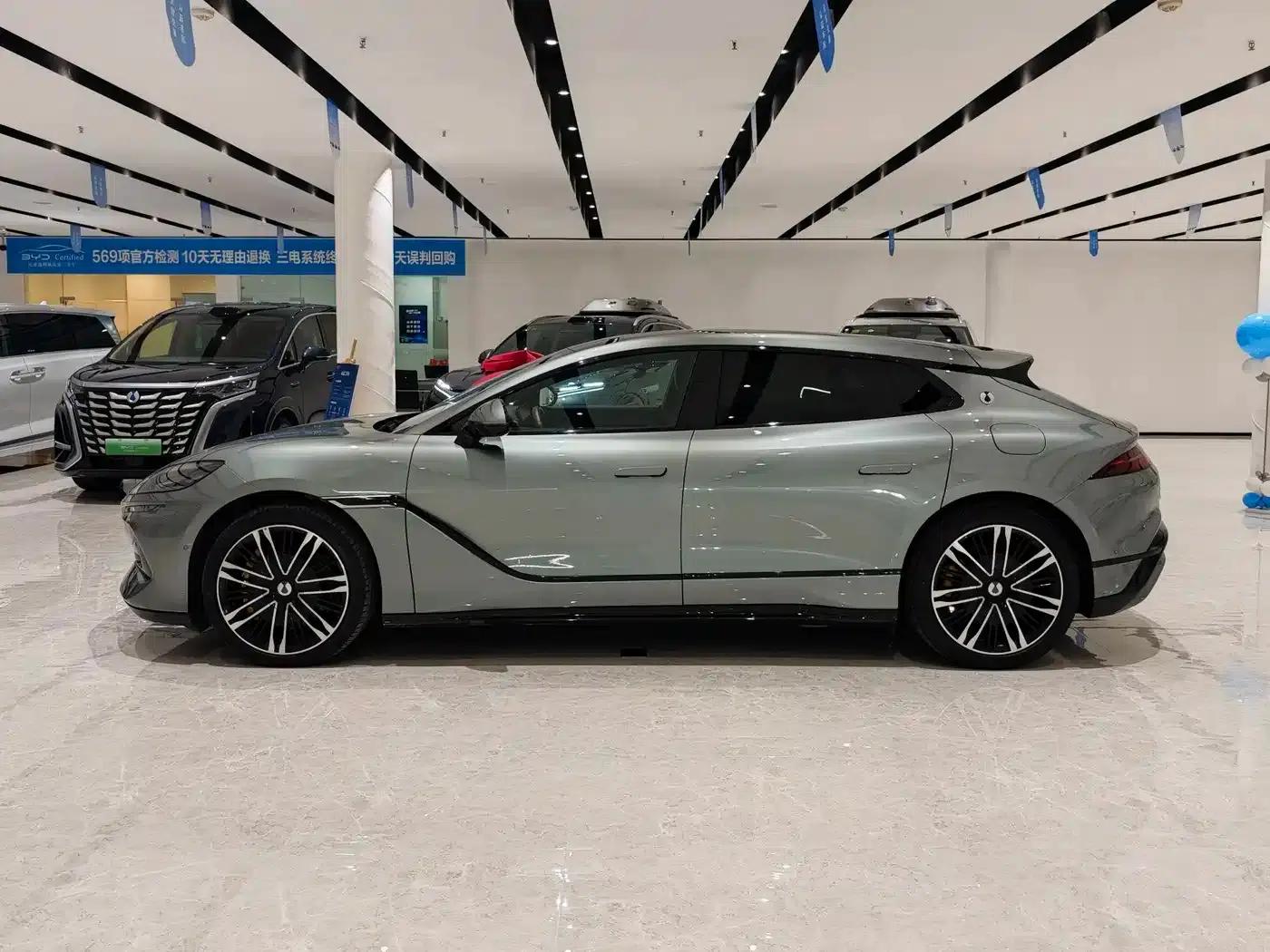 Denza Z9 GT 2024 1100 AWD Ultra Edition — миниатюра 3
