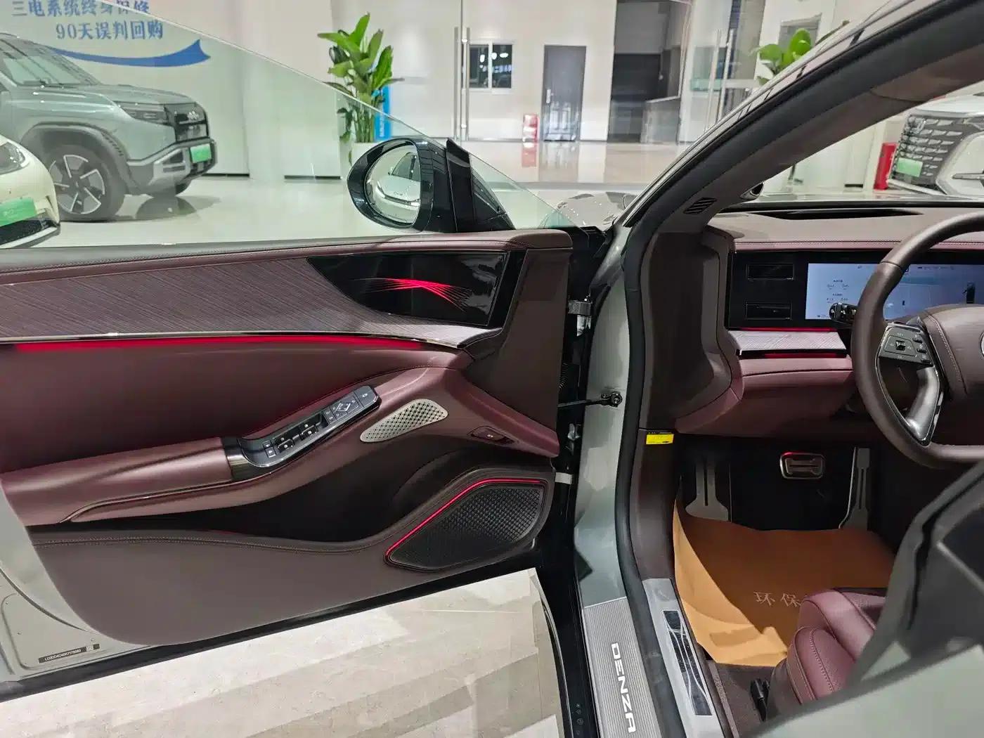 Denza Z9 GT 2024 1100 AWD Ultra Edition — миниатюра 4