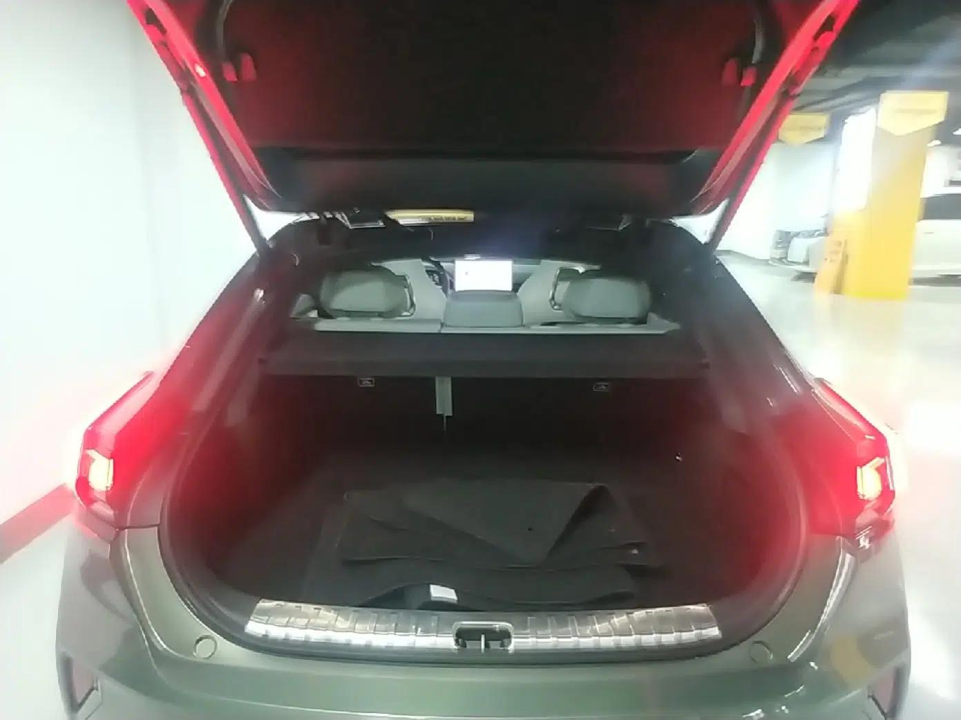 Zeekr 001 2025 WE Edition 100 kWh Rear-Wheel Drive — миниатюра 22
