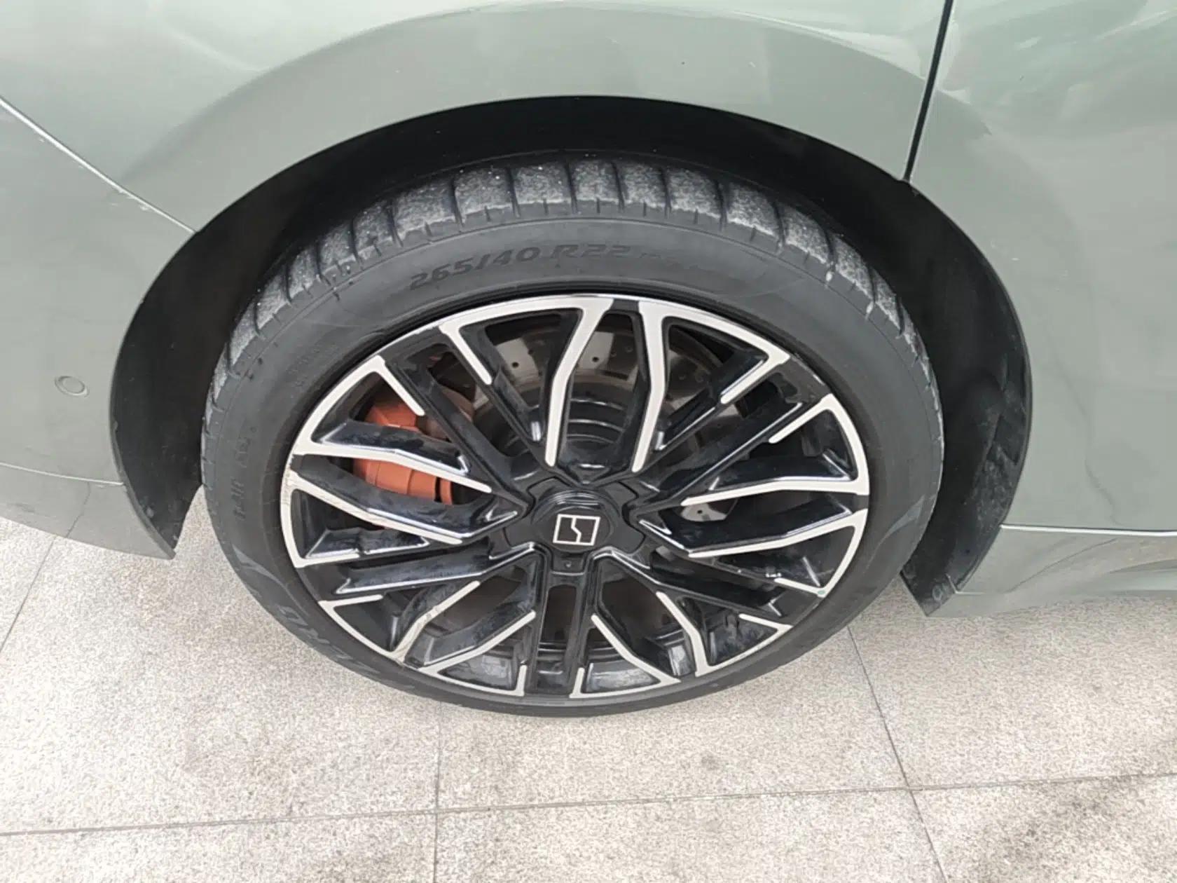 Zeekr 001 2024 YOU Edition 100 kWh All-Wheel Drive — миниатюра 11