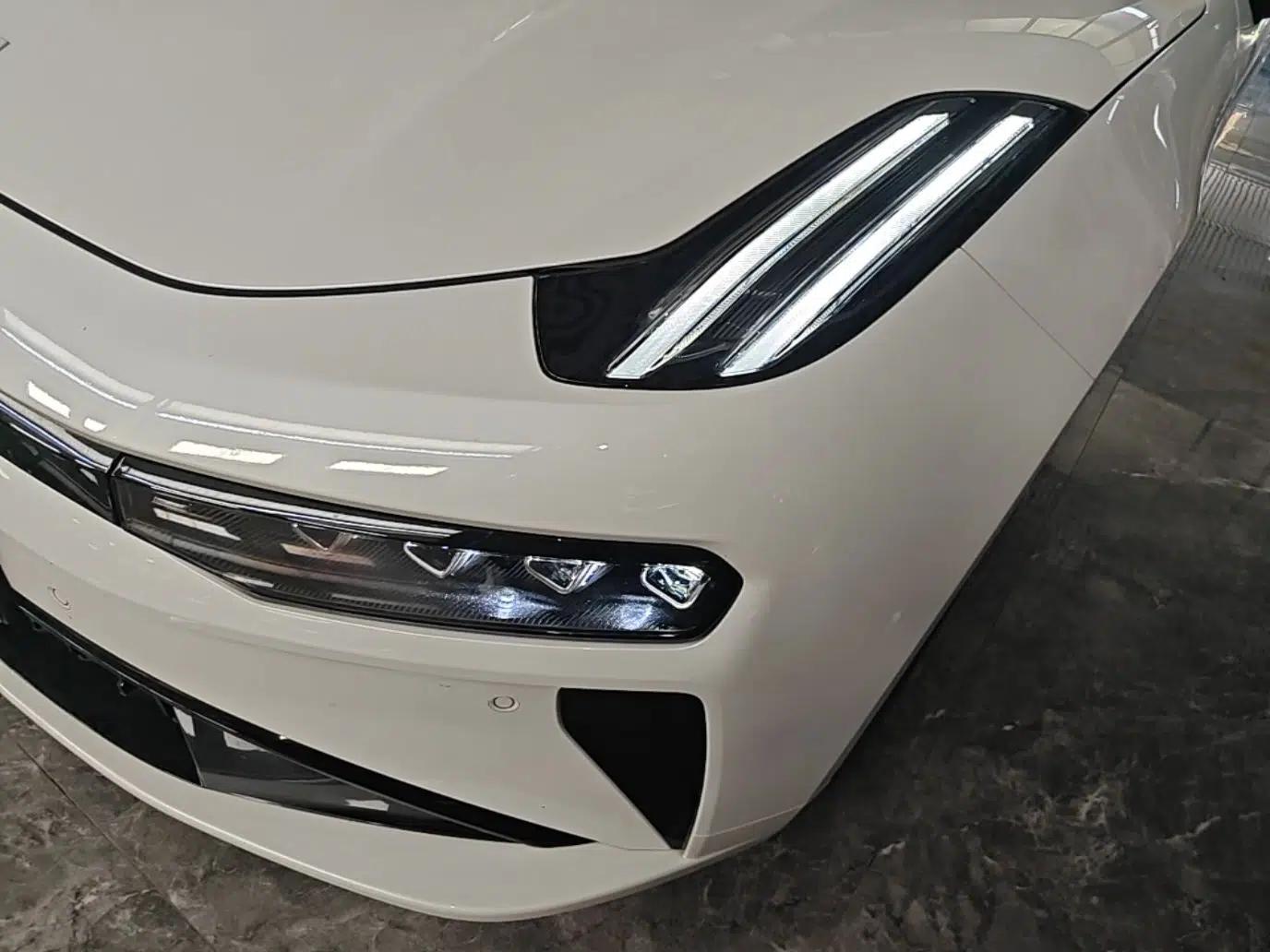 Zeekr 001 2025 WE Edition 100 kWh Rear-Wheel Drive — миниатюра 8
