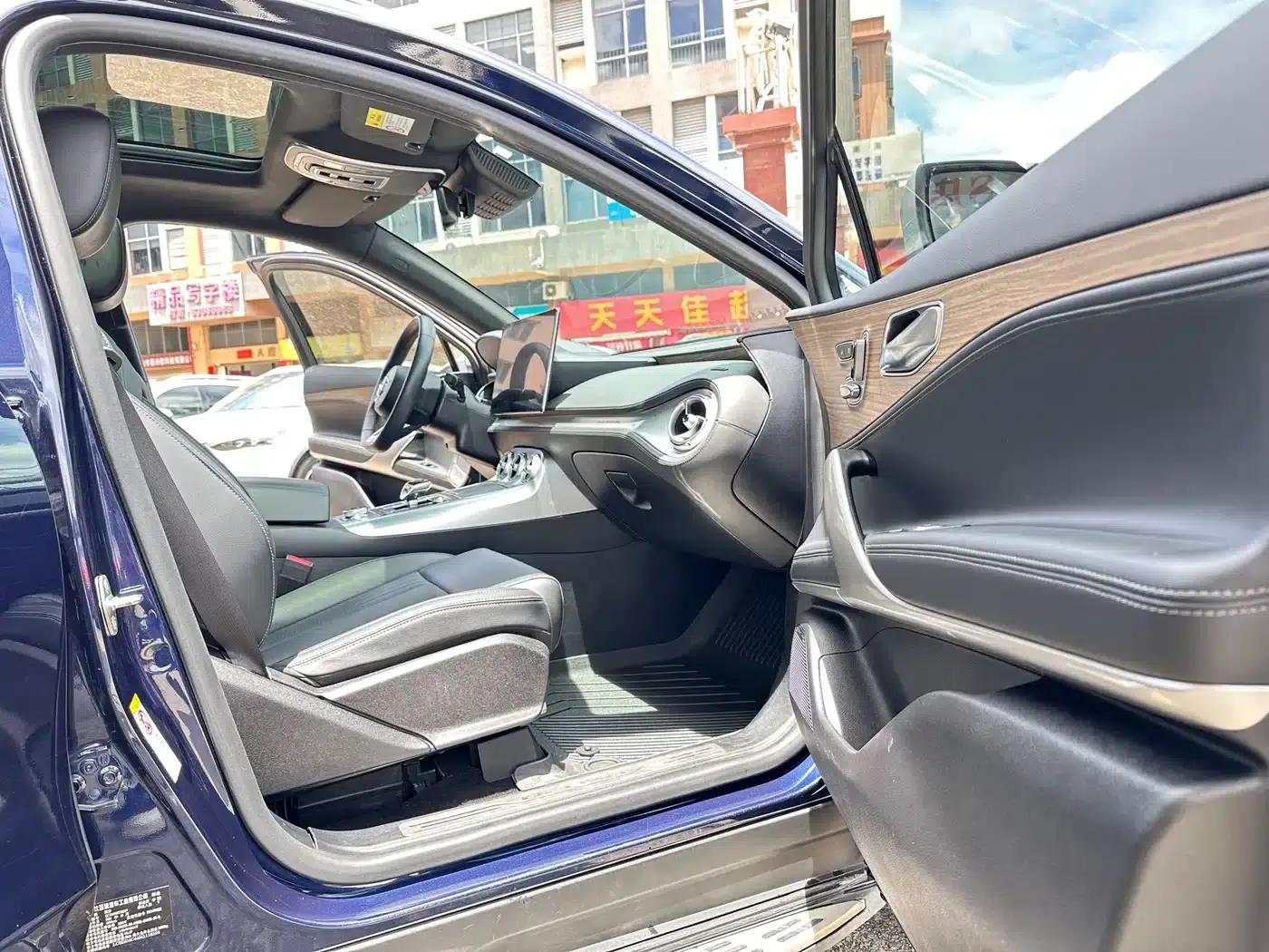 Denza X 2020 PHEV Classic Edition — миниатюра 8
