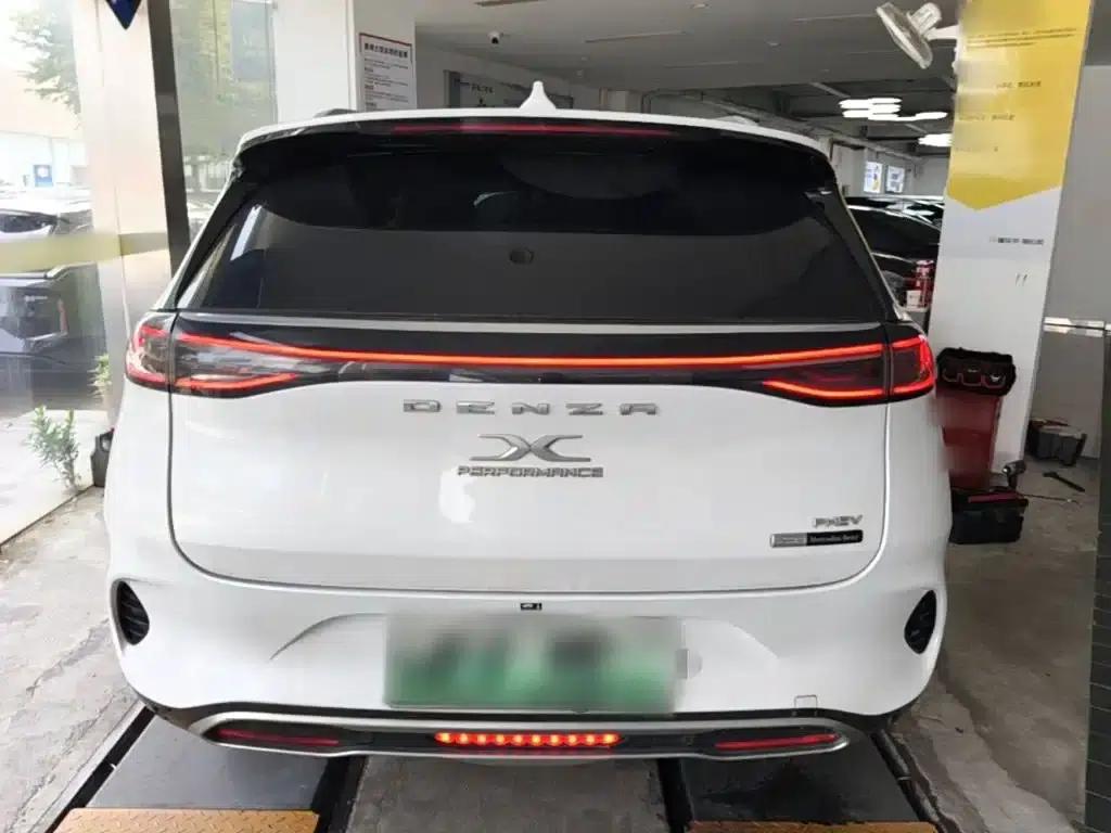 Denza X 2020 PHEV Classic Edition — миниатюра 6
