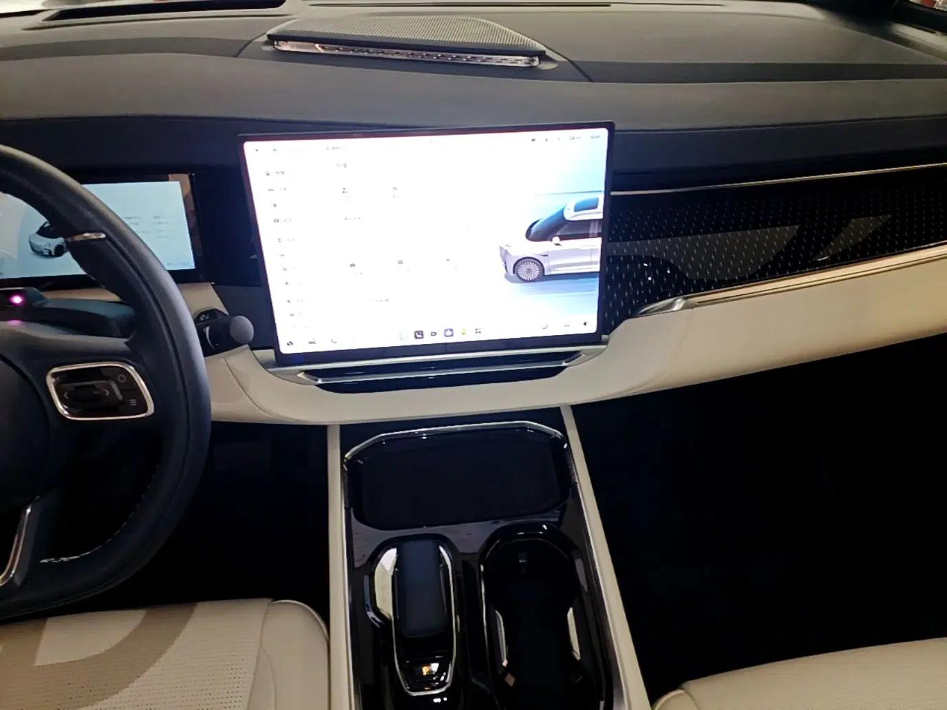 Zeekr 009 2024 7-Seater Aisle Version 108 kWh — миниатюра 15