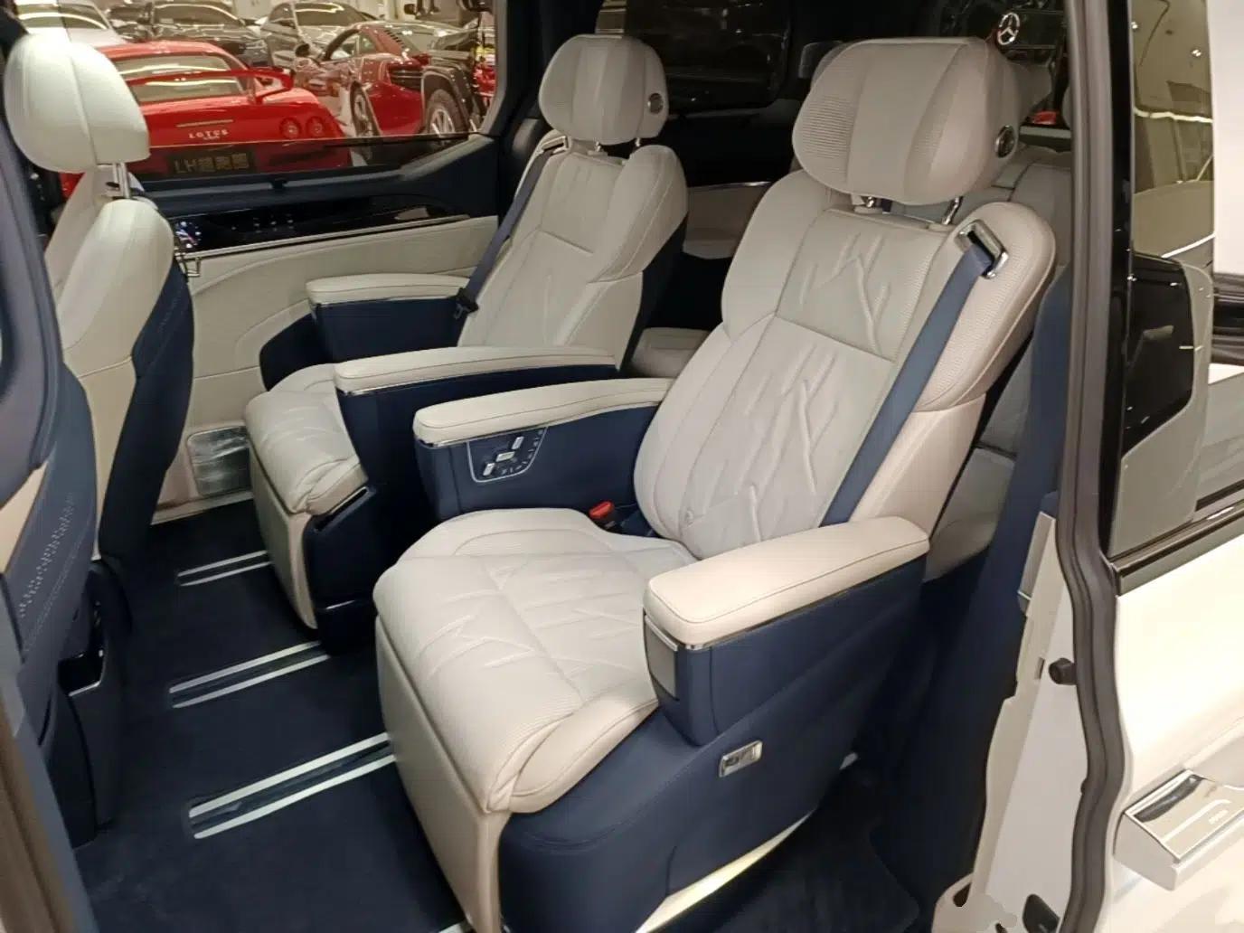 Zeekr 009 2024 7-Seater Aisle Version 108 kWh — миниатюра 20