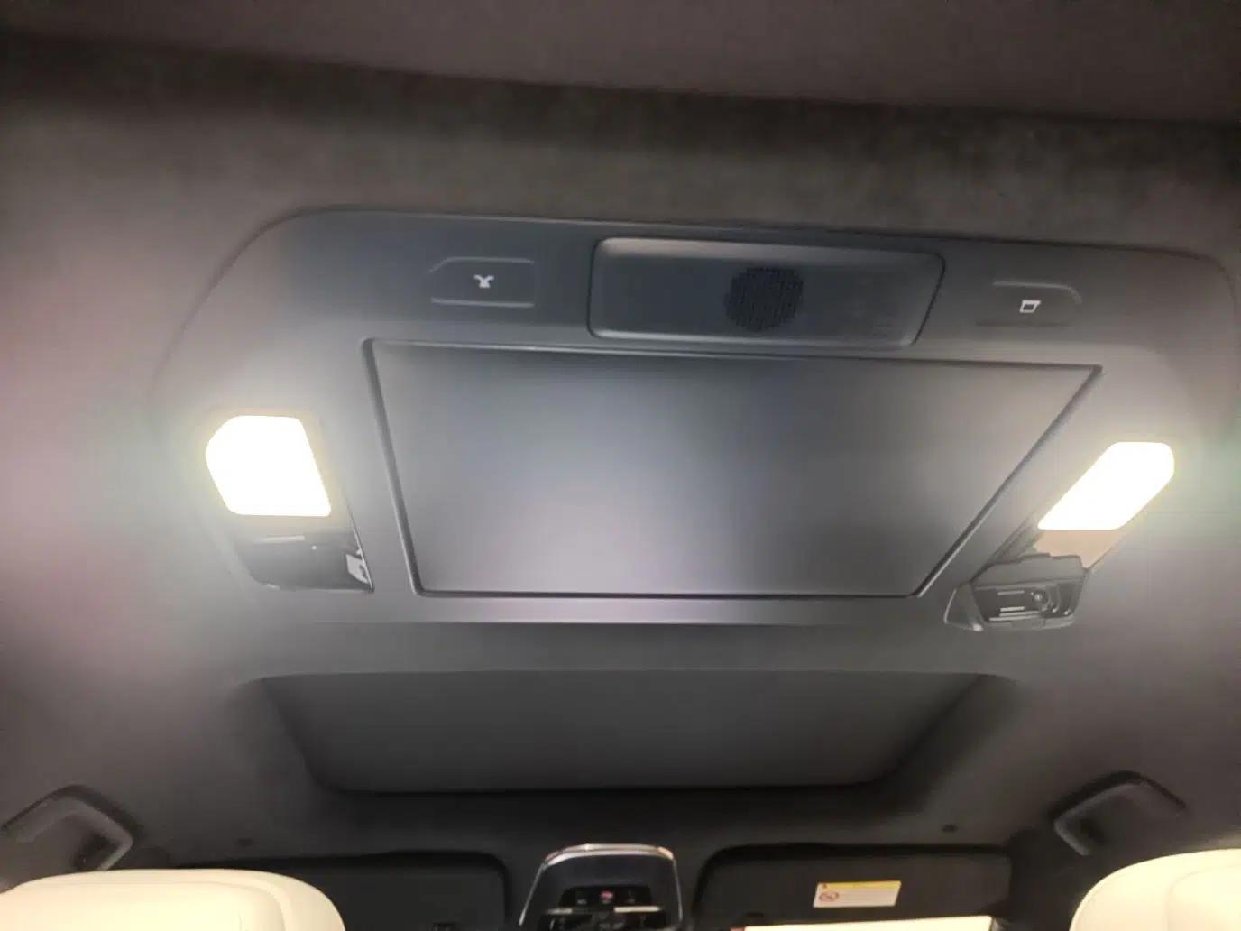 Zeekr 009 2024 7-Seater Aisle Version 108 kWh — миниатюра 21