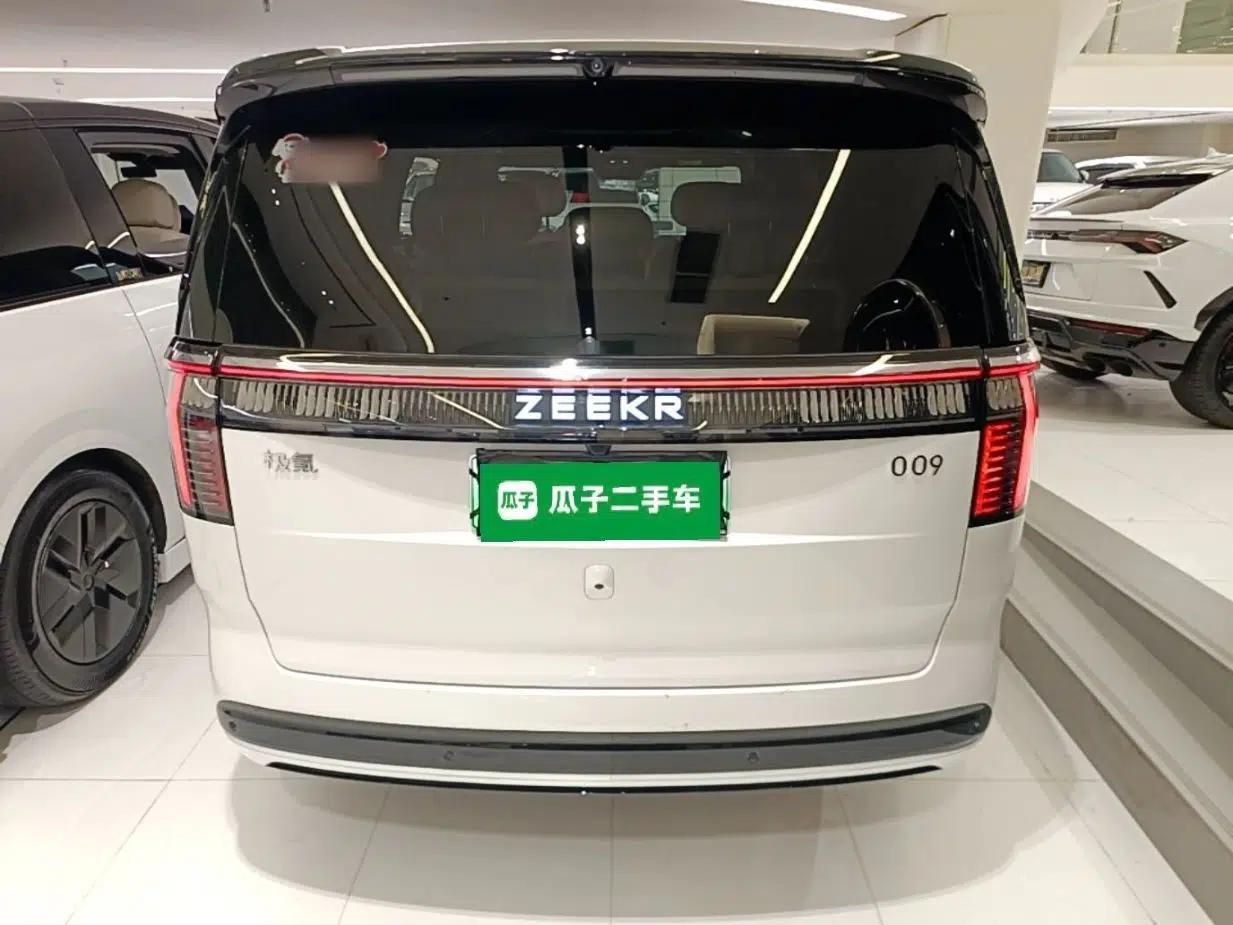 Zeekr 009 2024 7-Seater Aisle Version 108 kWh — миниатюра 5