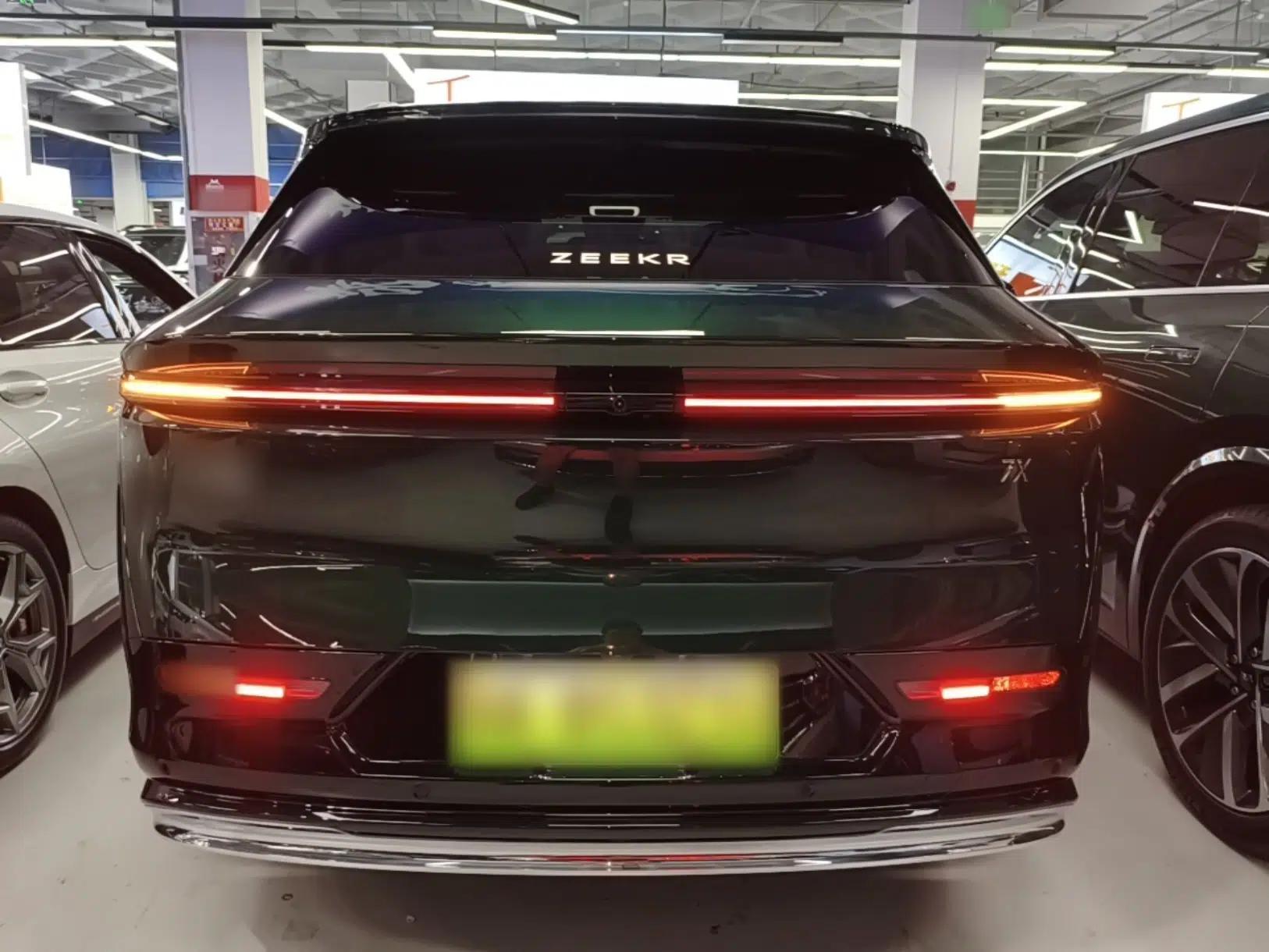 Zeekr 7X 2025 75 kWh Rear-Wheel Drive Intelligent Driving Version — миниатюра 5