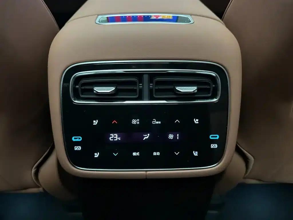 Denza N8L 2025 Premium Edition — миниатюра 16