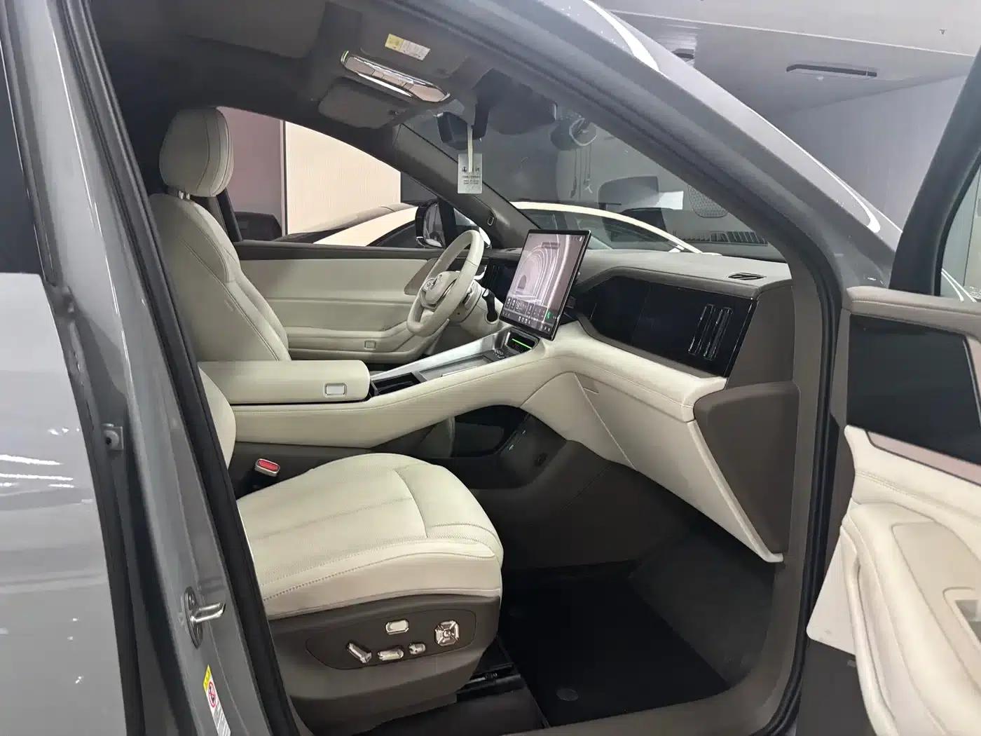 Denza N8L 2025 Flagship Edition — миниатюра 16