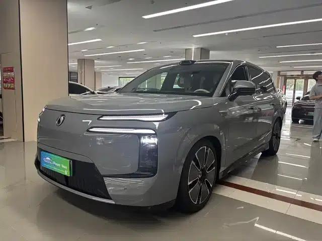 Denza N8L 2025 Flagship Edition