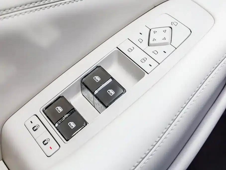 Denza N8L 2025 Premium Edition — миниатюра 11