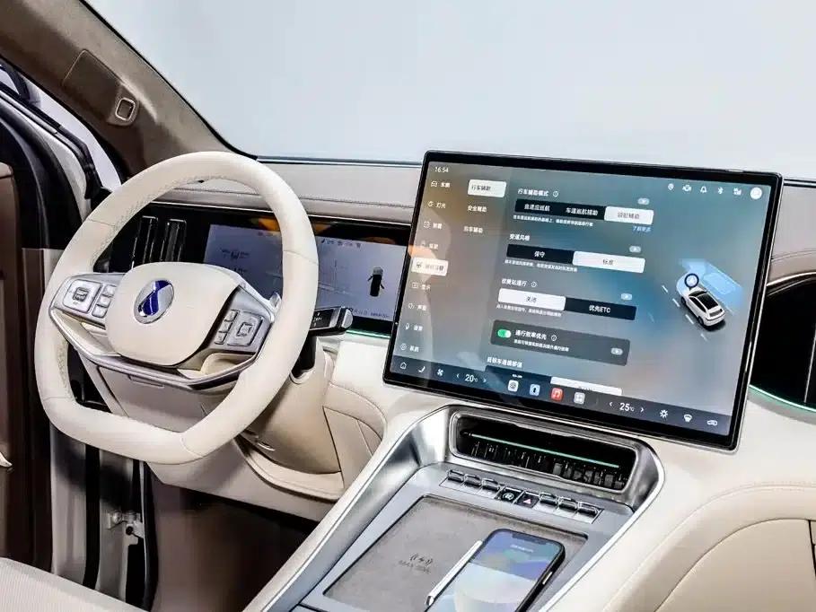 Denza N8L 2025 Premium Edition — миниатюра 31