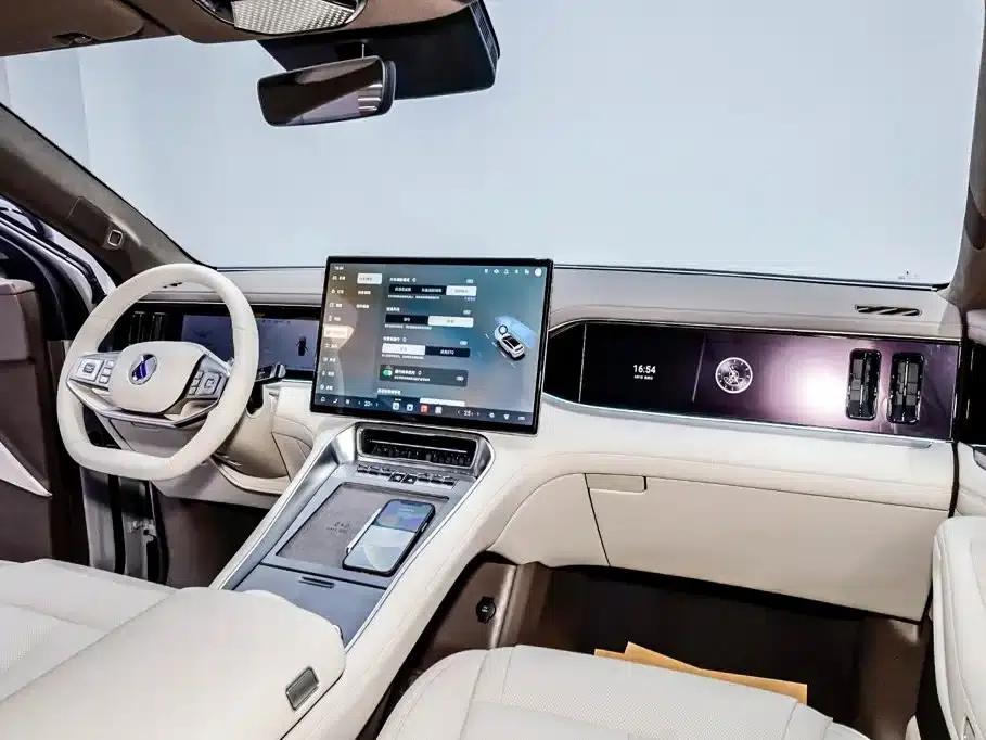 Denza N8L 2025 Premium Edition — миниатюра 30