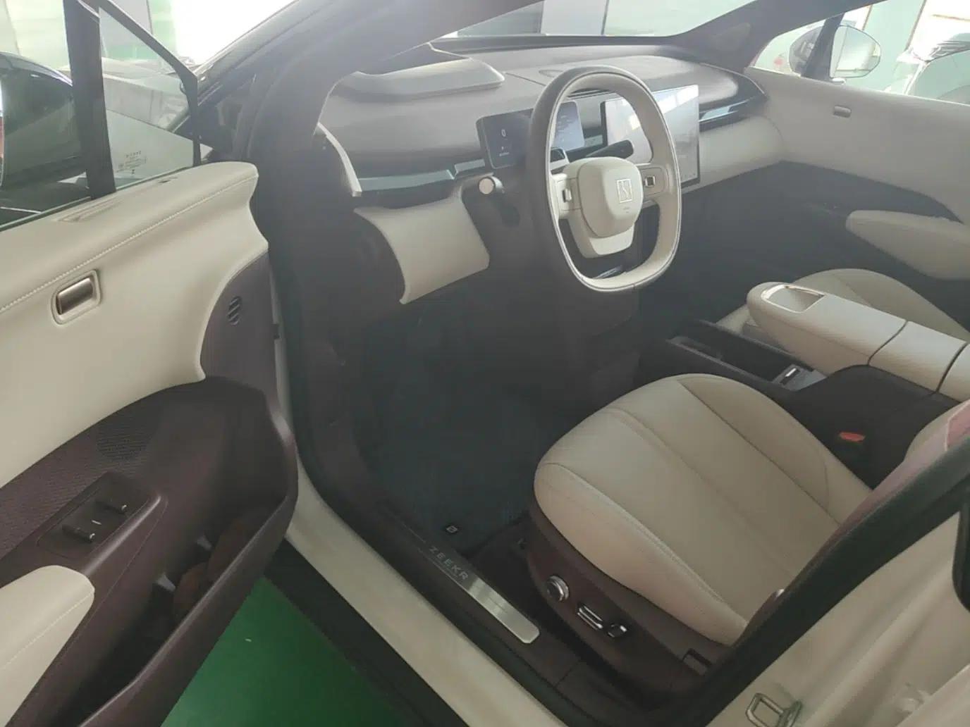 Zeekr X 2025 Four-Seater Rear-Drive Cube Version — миниатюра 18