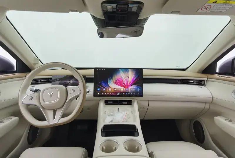 Voyah Free 2025 Free+ Rear-Wheel Drive Dry Kun Edition — миниатюра 14