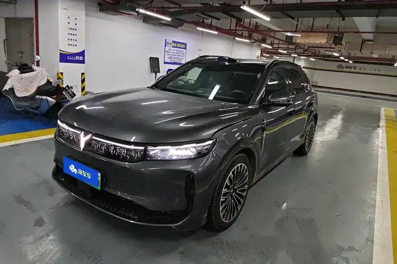 Voyah Free 2025 Free+ 4WD Qiankun Edition — миниатюра 1