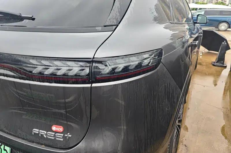 Voyah Free 2025 Free+ 4WD Qiankun Edition — миниатюра 9