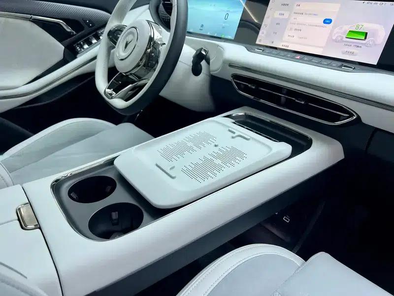 Voyah Free 2025 318 4WD Explorer Edition — миниатюра 30